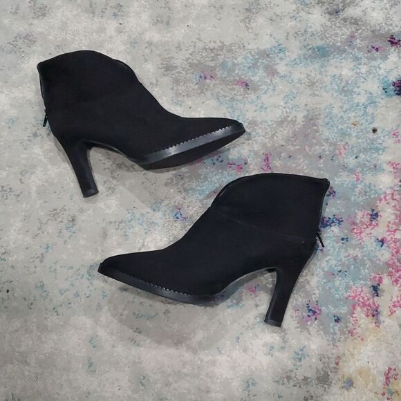 Jon Josef Ryder Suede Booties in Black Size 10 - Picture 6 of 15